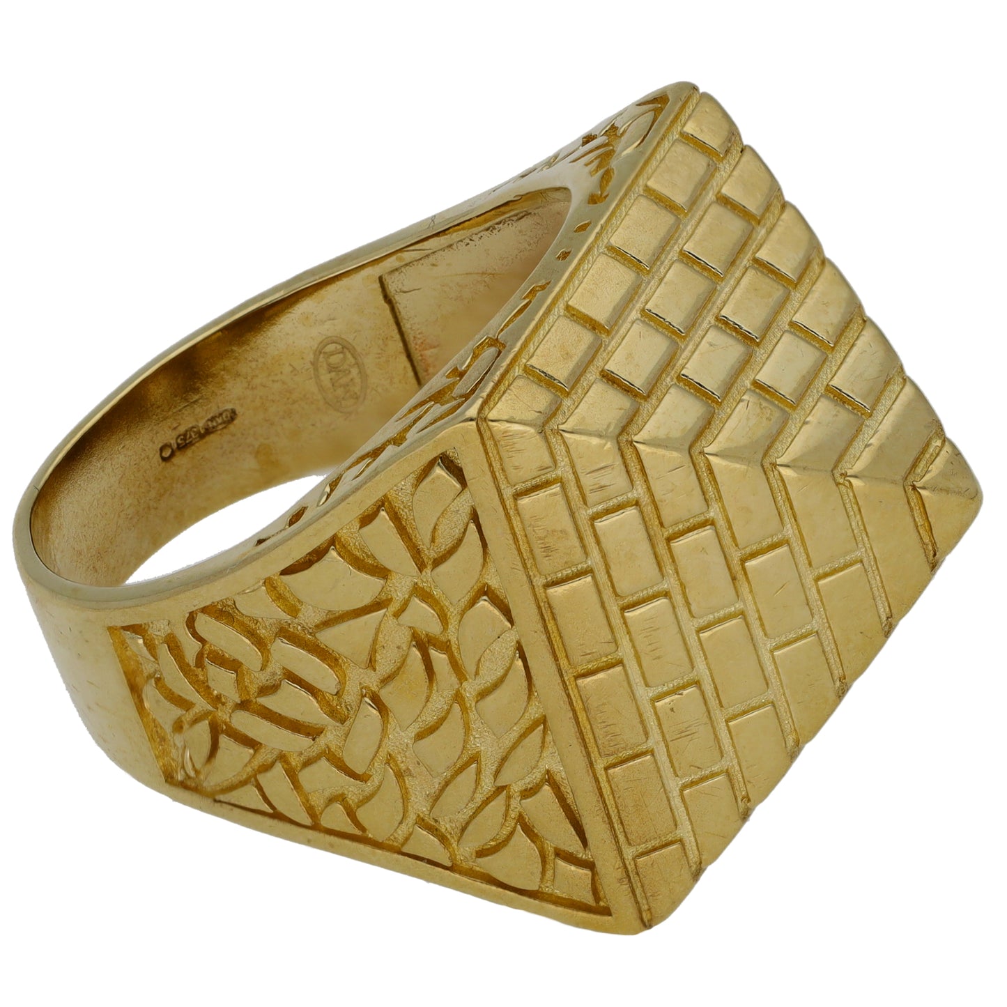 9ct Gold Alternative Ring Size T