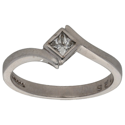 18ct White Gold 0.25ct Diamond Solitaire Ring Size M