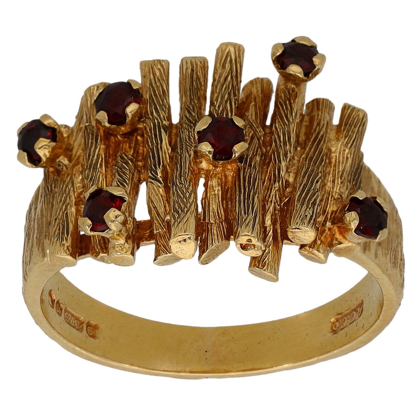 9ct Gold Garnet Dress/Cocktail Ring Size P