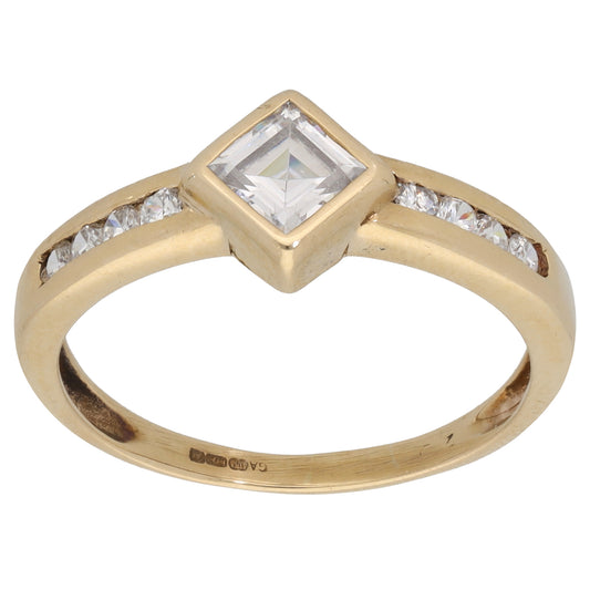 9ct Gold Cubic Zirconia Single Stone Ring with Accent Stones Size R