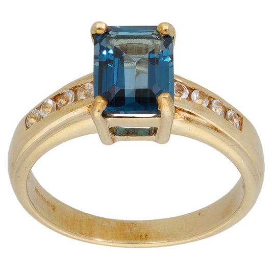 9ct Gold Topaz & White Topaz Single Stone Ring with Accent Stones Size N