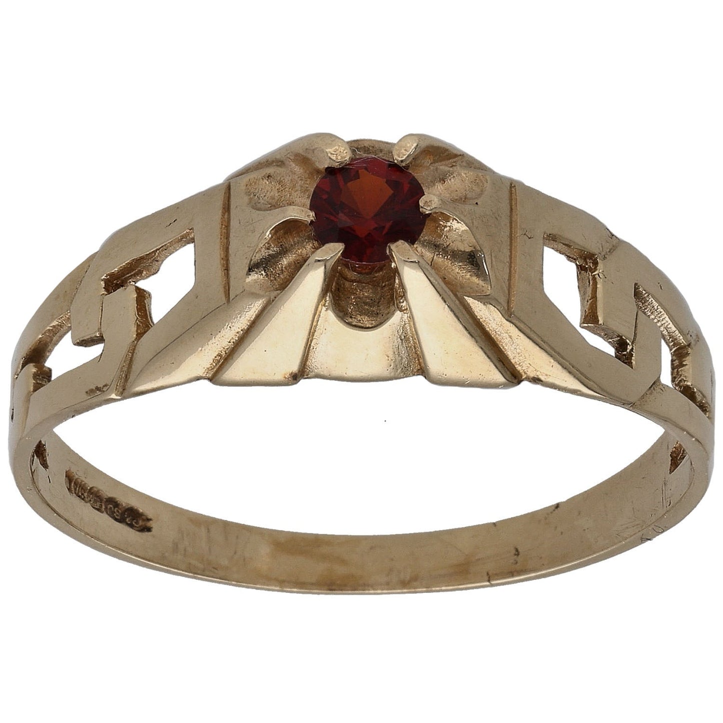 9ct Gold Garnet Single Stone Ring Size W