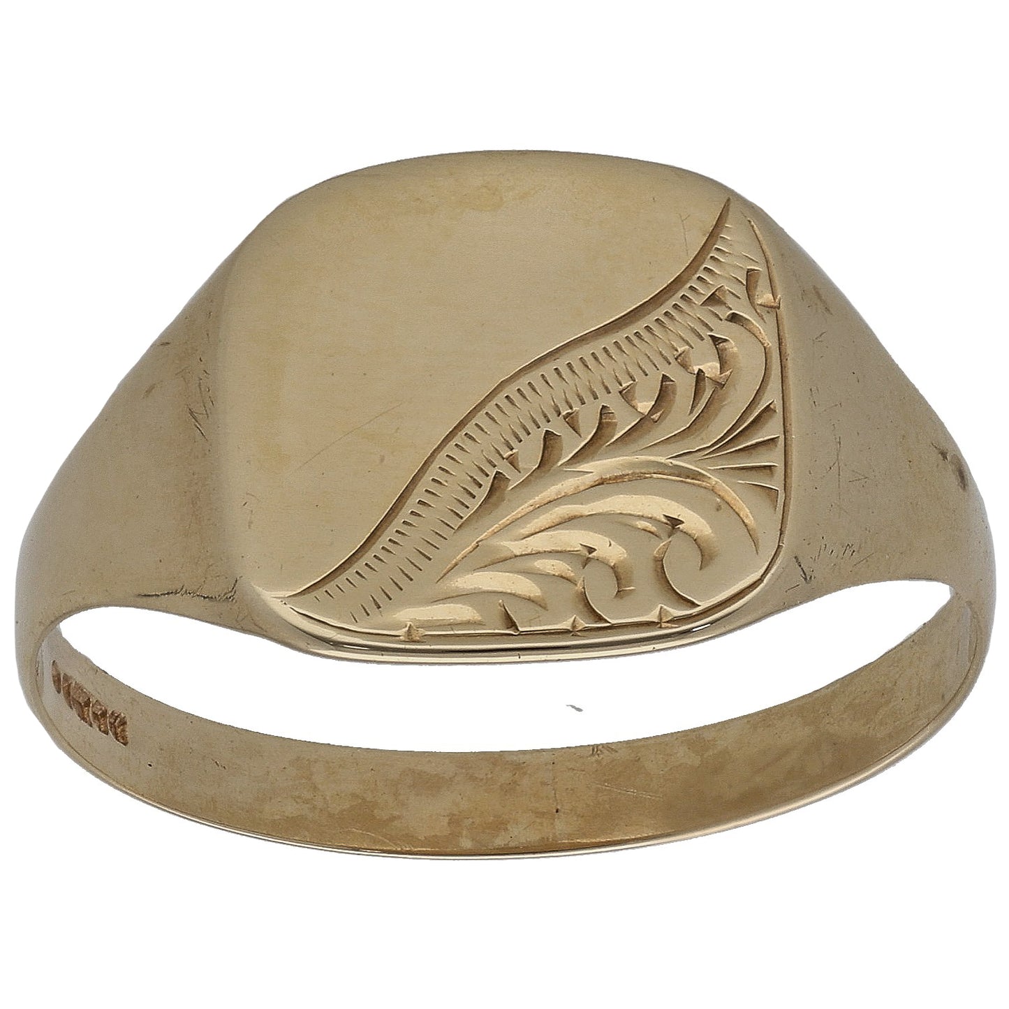 9ct gold signet ring with engraved patterned front face