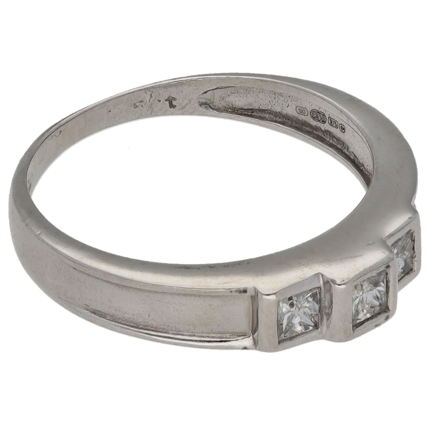 9ct White Gold 0.30ct Diamond Three Stone Ring Size K