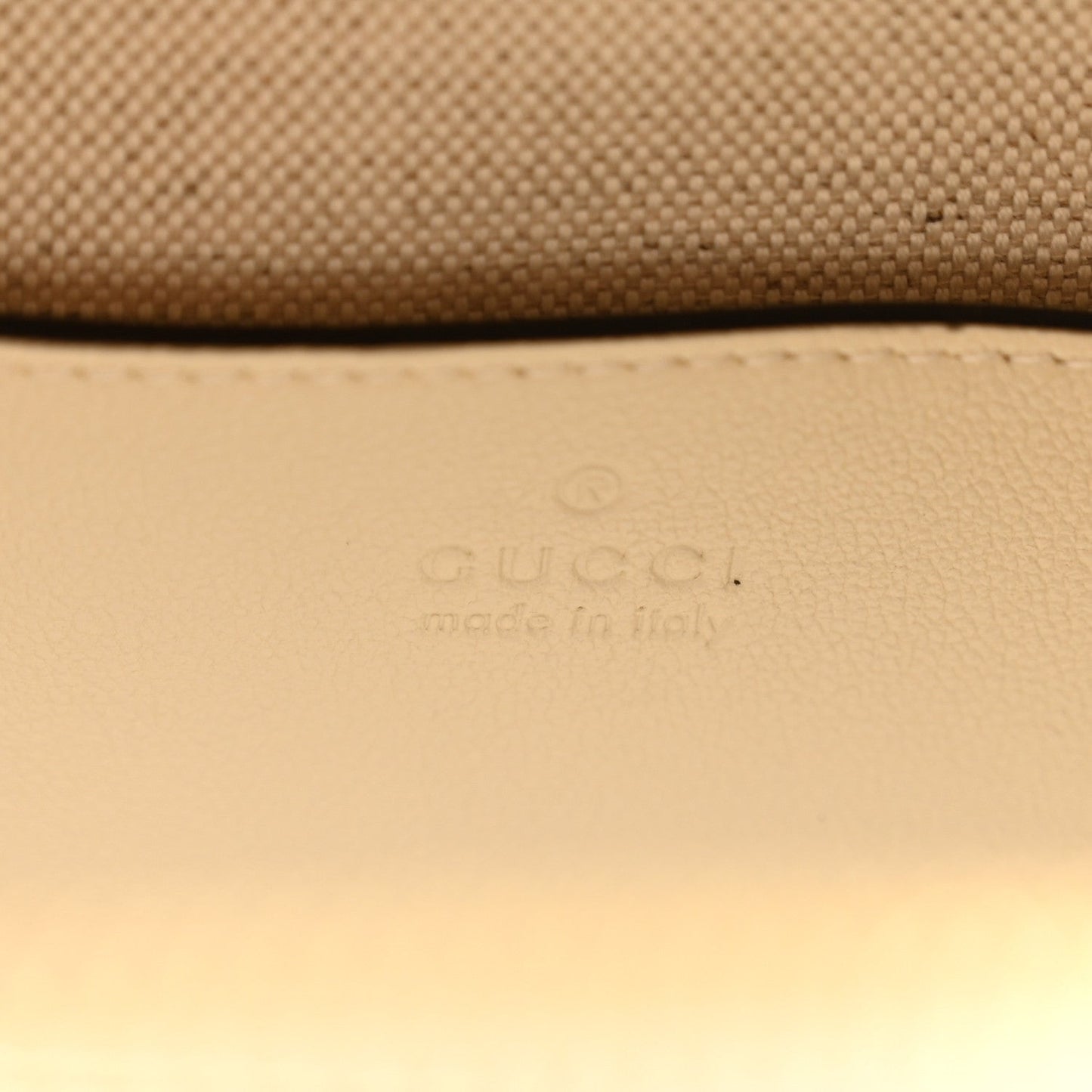 Gucci Blondie Top Handle Leather Bag - Mystic White