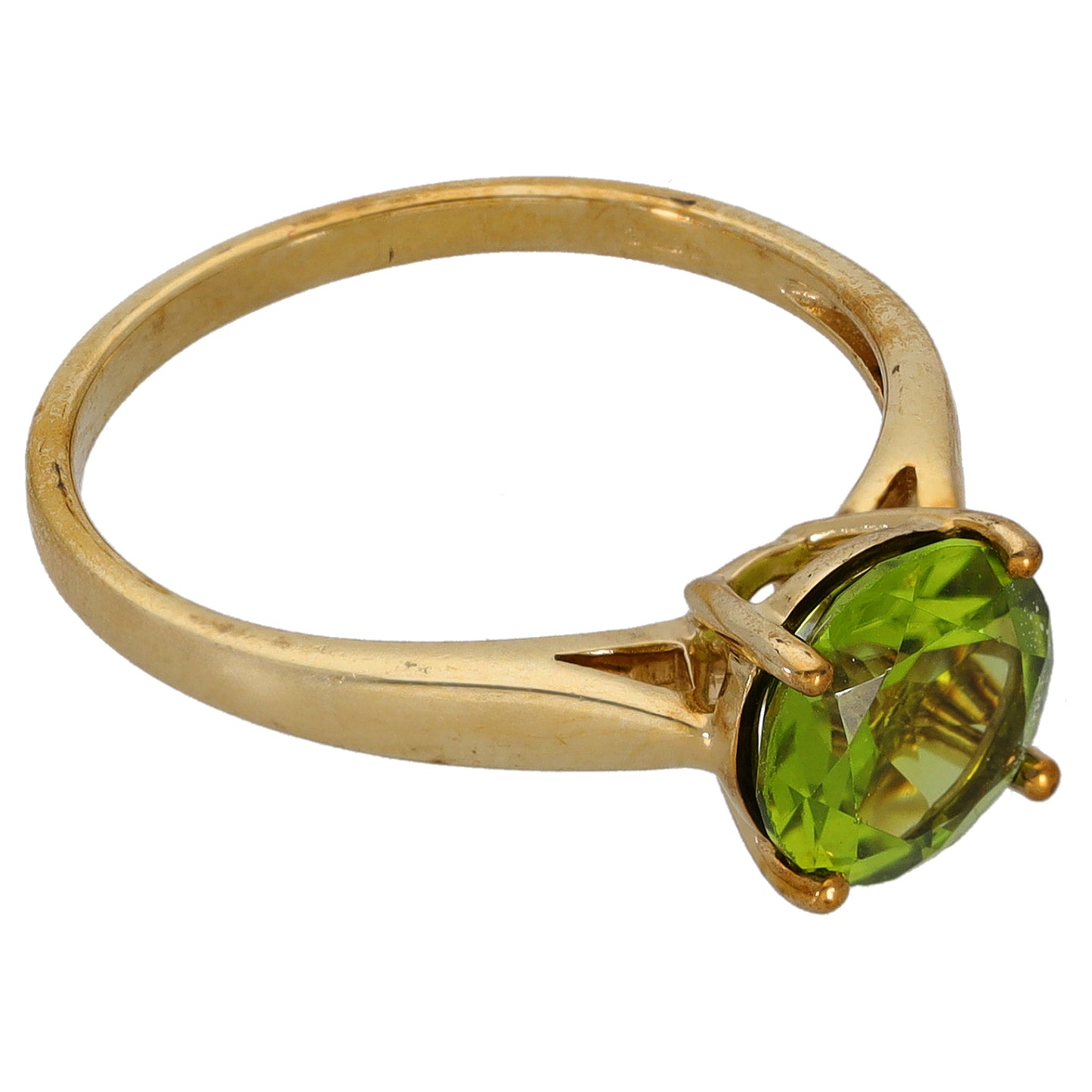 9ct gold peridot single-stone ring, side view of round green prong-set gemstone