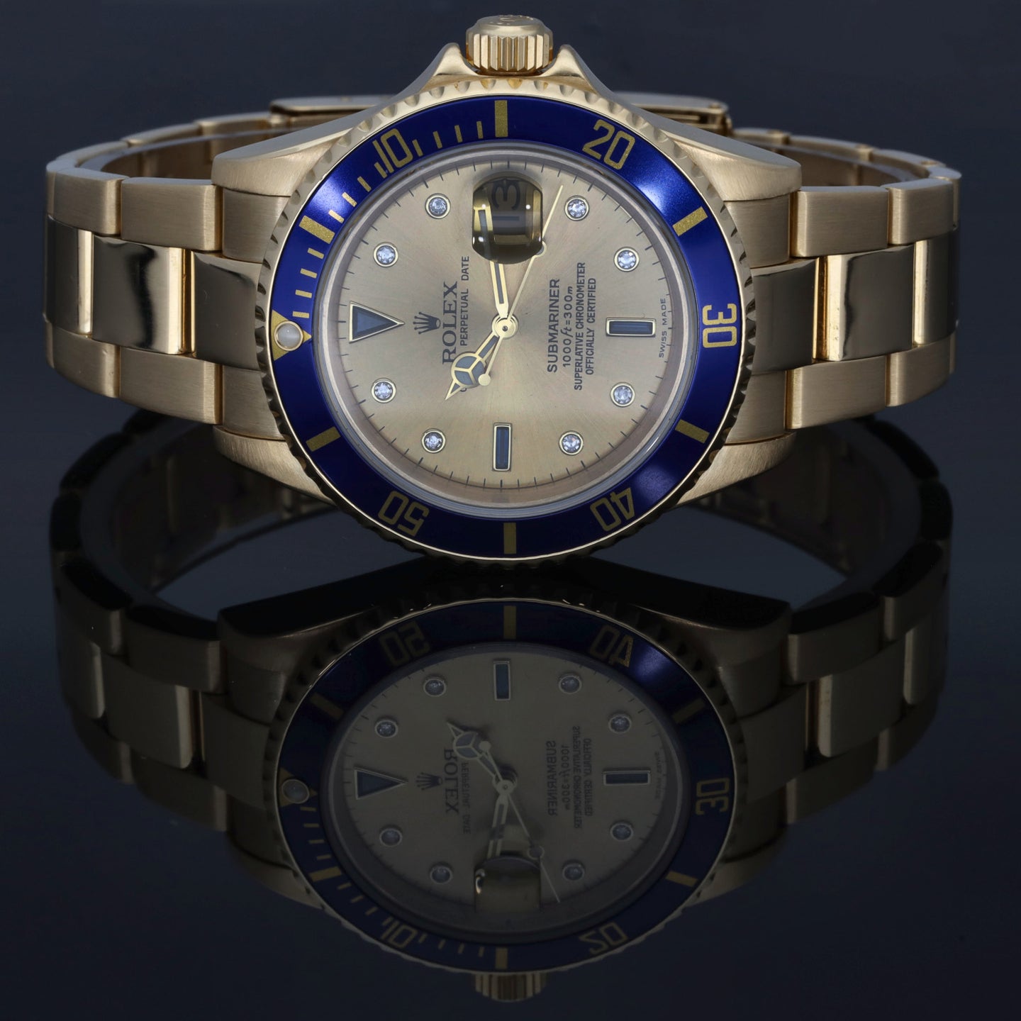 Rolex Submariner 16618 41mm Gold Mens Watch