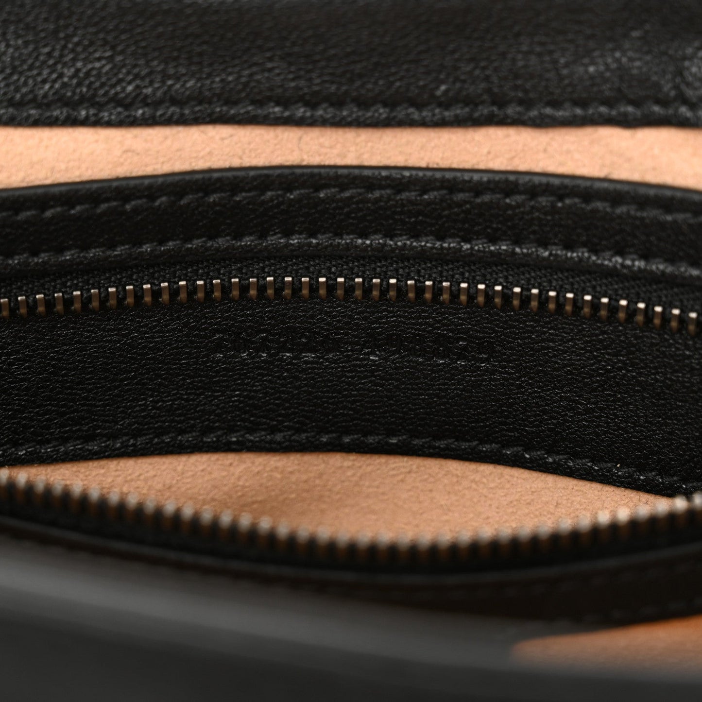 Gucci Aphrodite Small Goatskin Leather Bag - Black