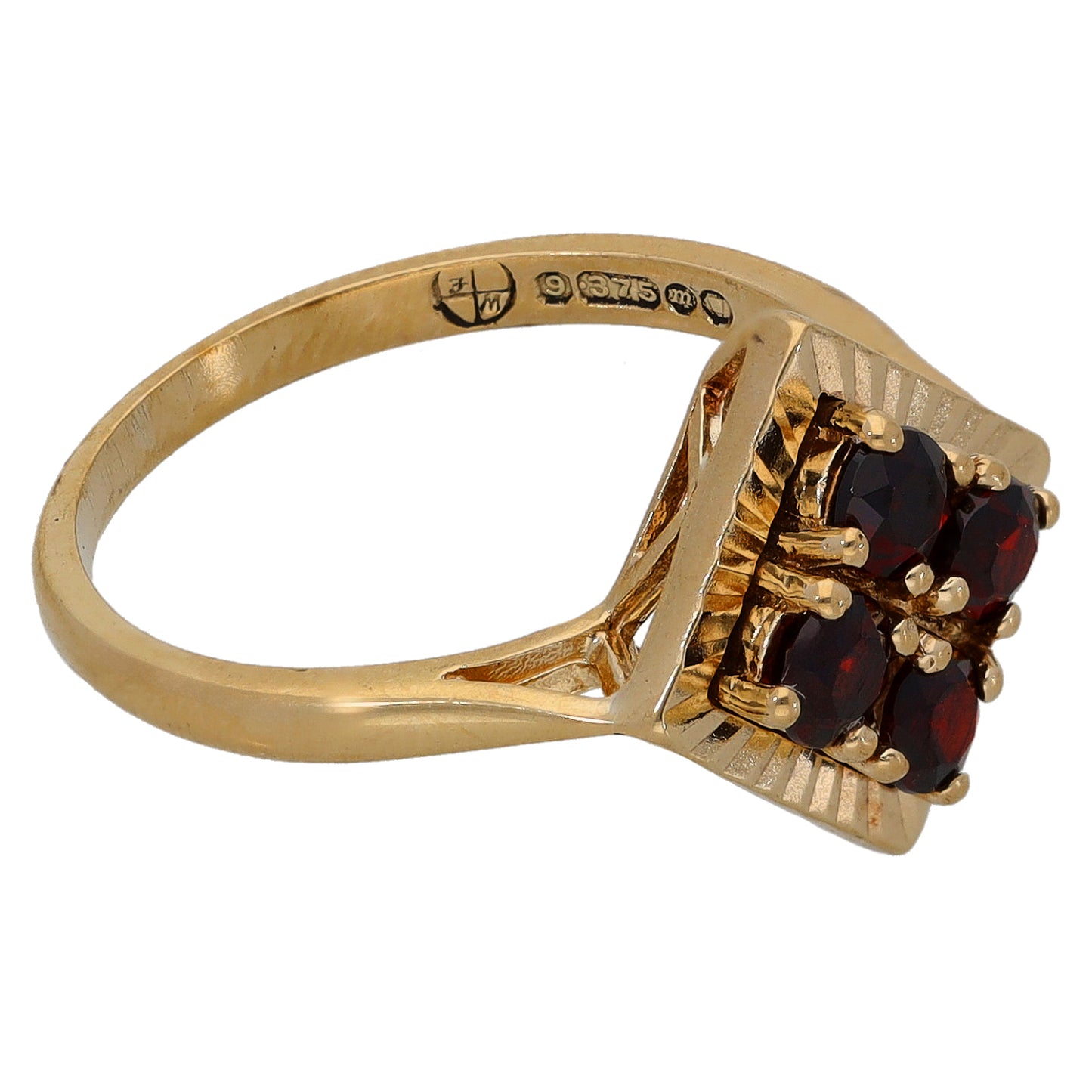 9ct Gold Garnet Dress/Cocktail Ring Size K
