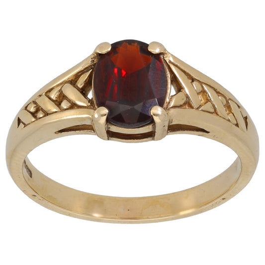 9ct Gold Garnet Single Stone Ring Size P