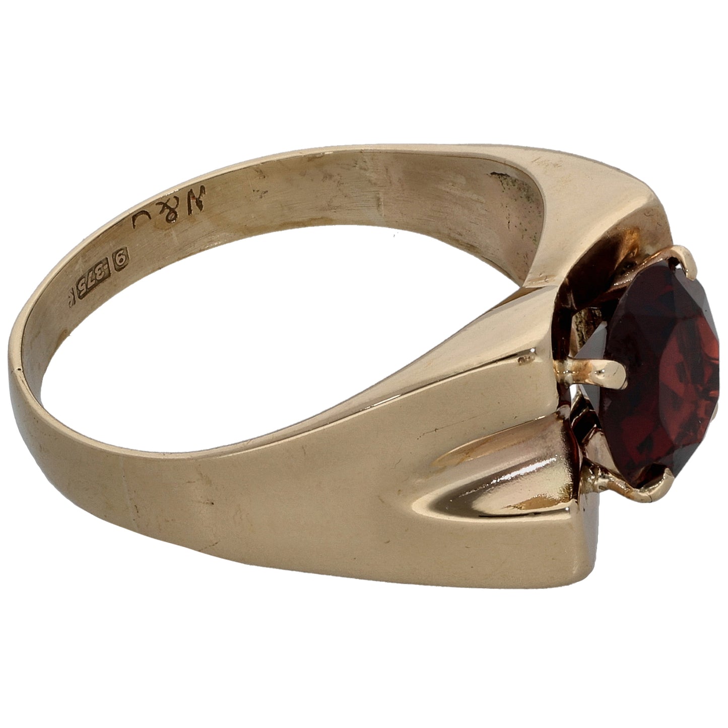 9ct Gold Garnet Single Stone Ring Size P