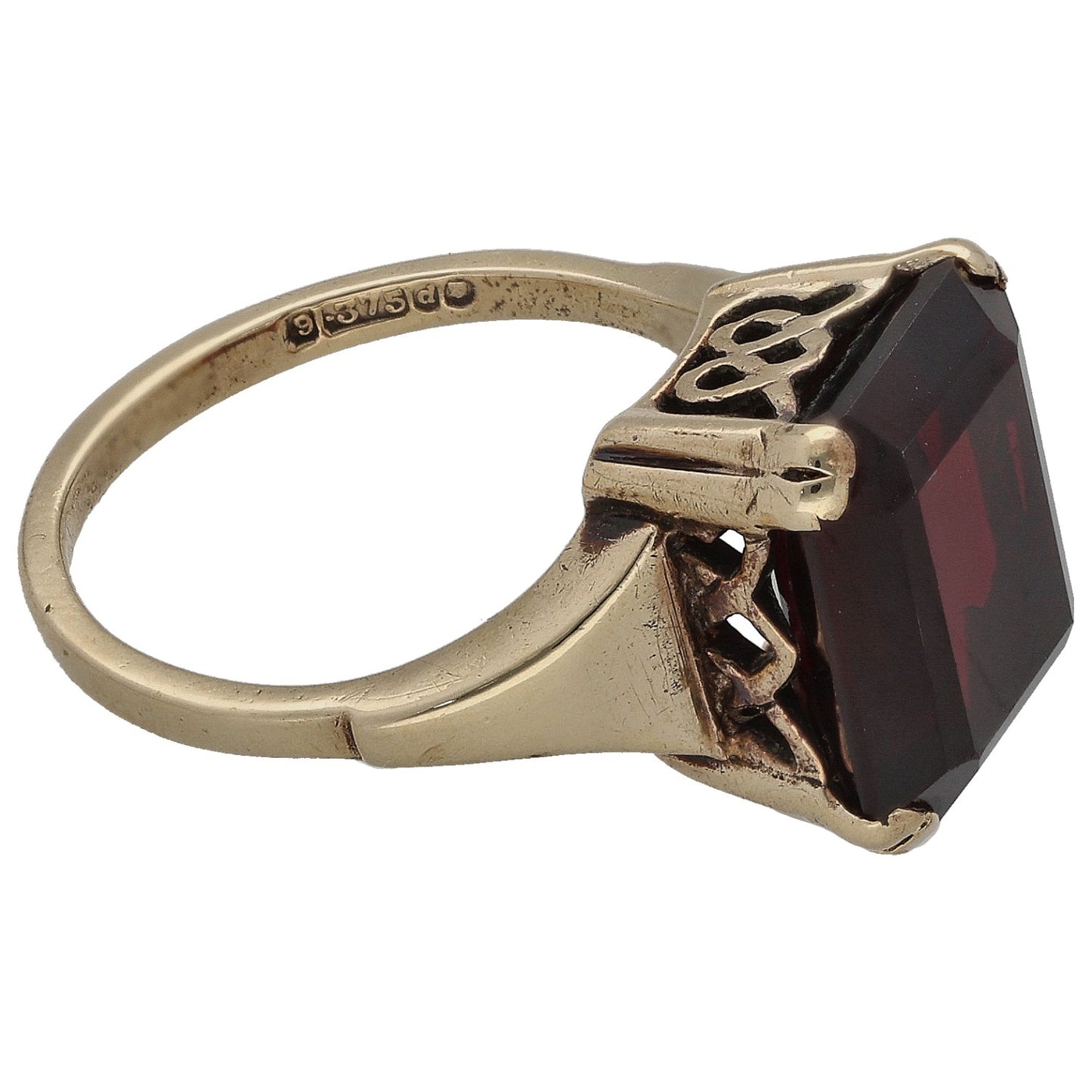 9ct Gold Man Made Ruby Single Stone Ring Size L