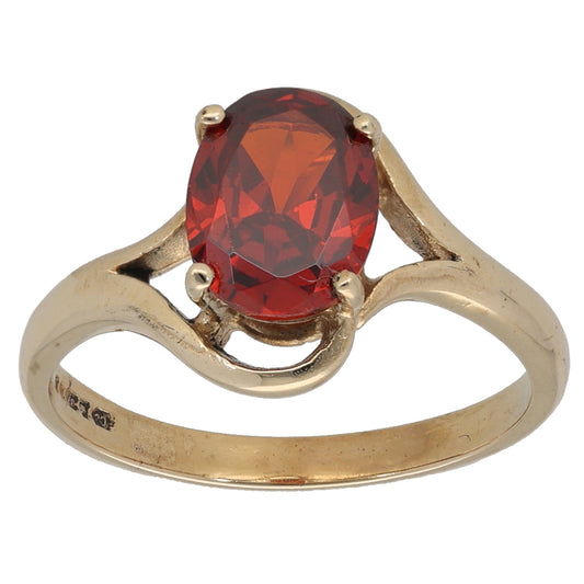 9ct Gold Garnet Single Stone Ring Size O