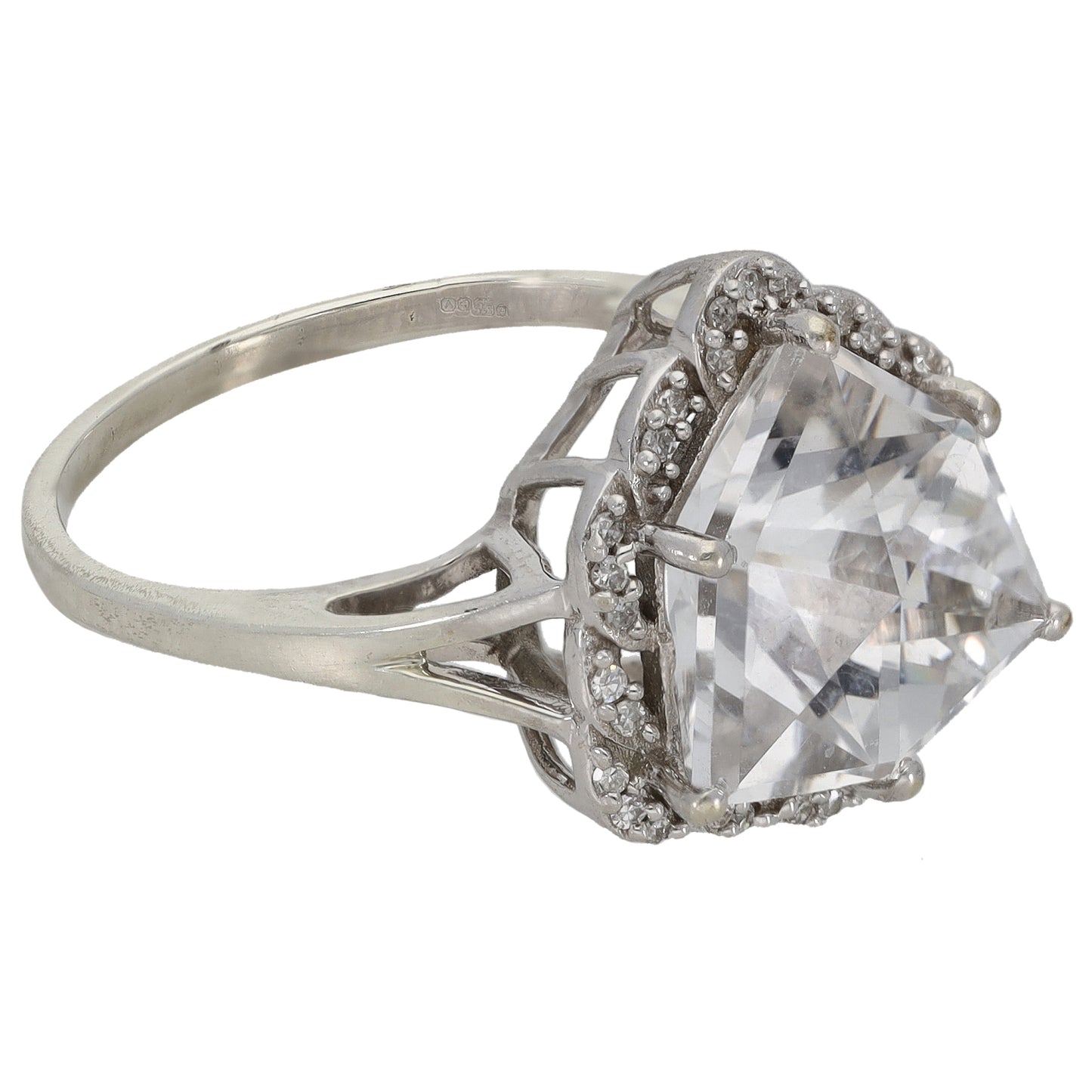 9ct White Gold Quartz & 0.165ct Diamond Dress/Cocktail Ring Size P