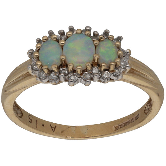 9ct Gold Opal & 0.15ct Diamond Dress/Cocktail Ring Size O