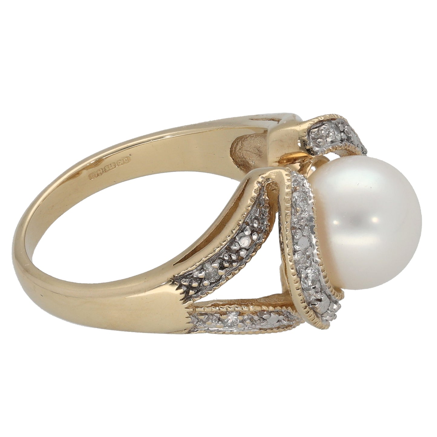 9ct White Gold Cultured Pearl & 0.10ct Diamond Dress/Cocktail Ring Size N