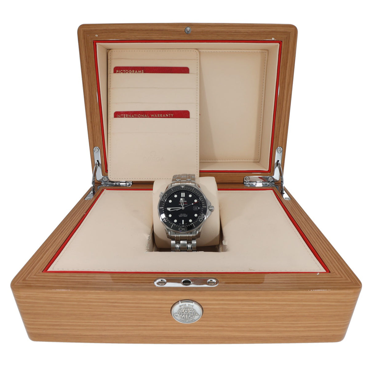 Omega Seamaster 212.30.41.20.01.003, 41mm stainless steel case and link bracelet, in wooden Omega box