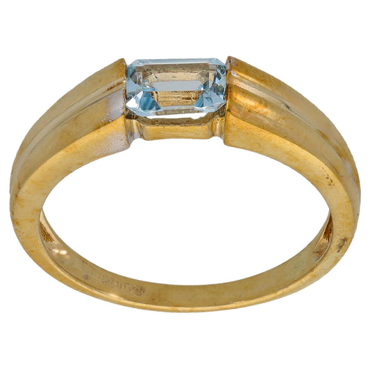 9ct gold ring with single light-blue topaz, rectangular faceted gemstone set on band
