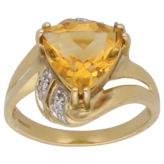 9ct Gold Citrine & Imitation Single Stone Ring with Accent Stones Size N