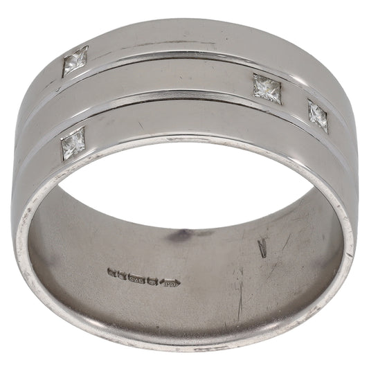 9ct White Gold 0.20ct Diamond Patterned Wedding Ring Size U