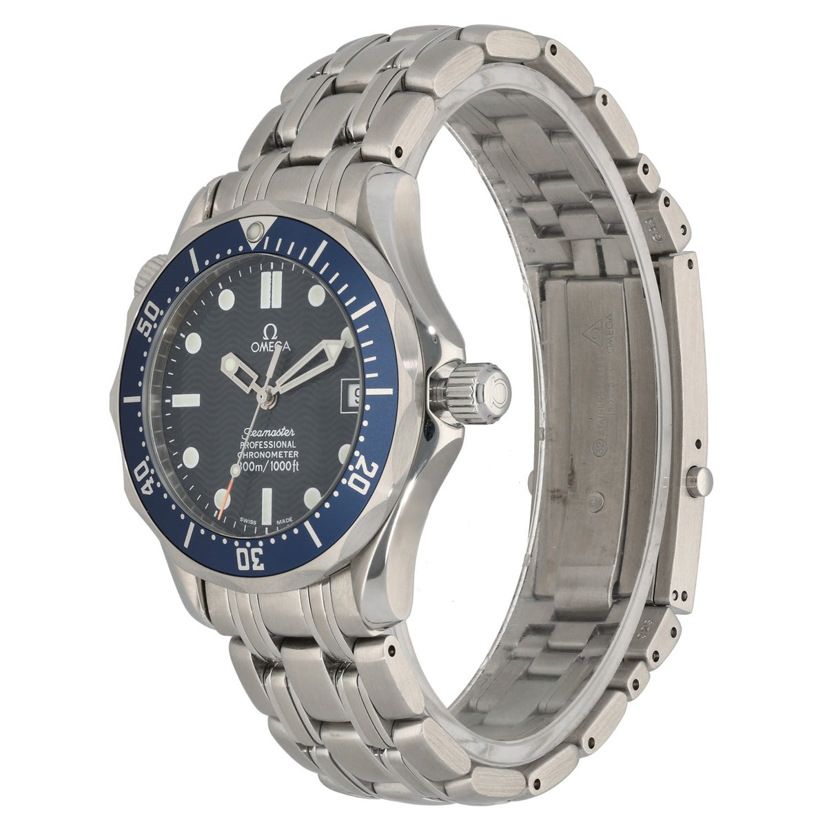 Omega Seamaster 2551.80.00, blue dial and bezel with an Automatic movement and a stainless steel case and bracelet - front angle