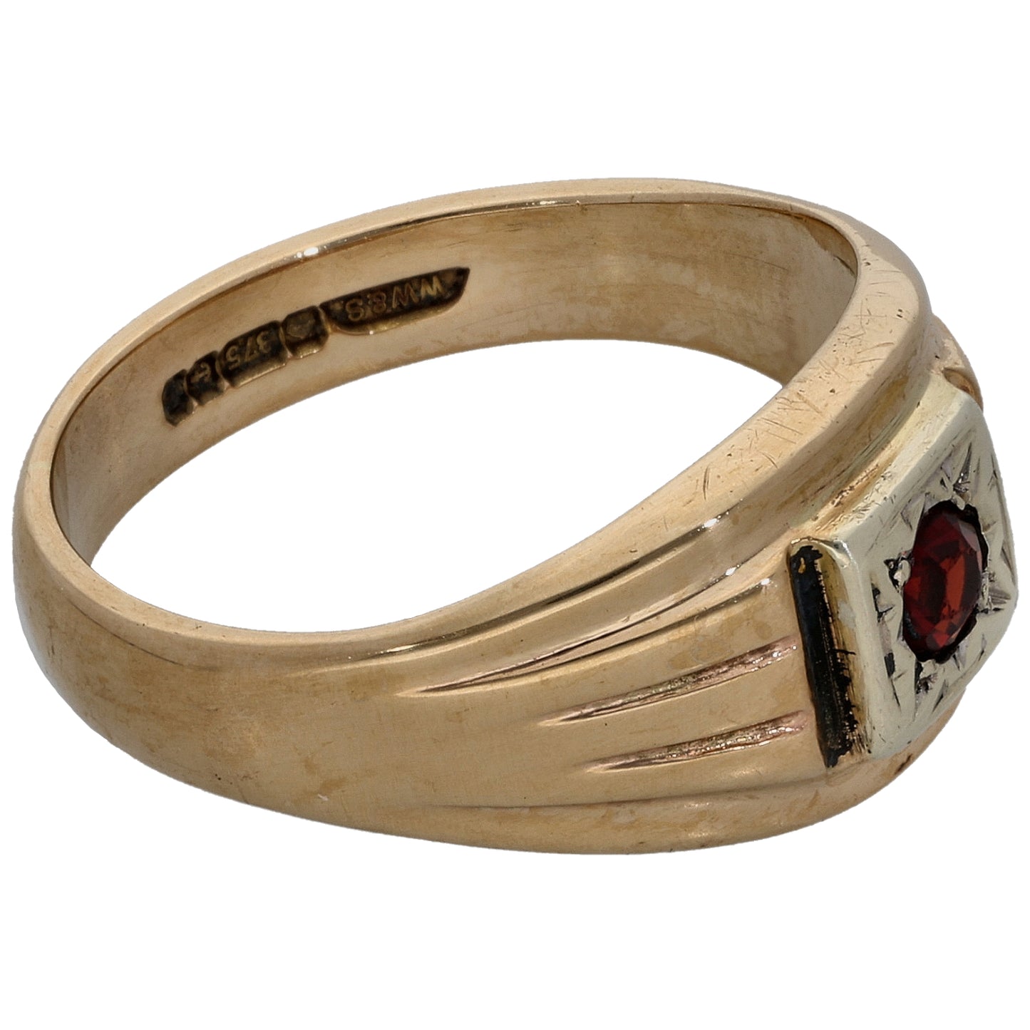 9ct Gold Garnet Single Stone Ring Size Q