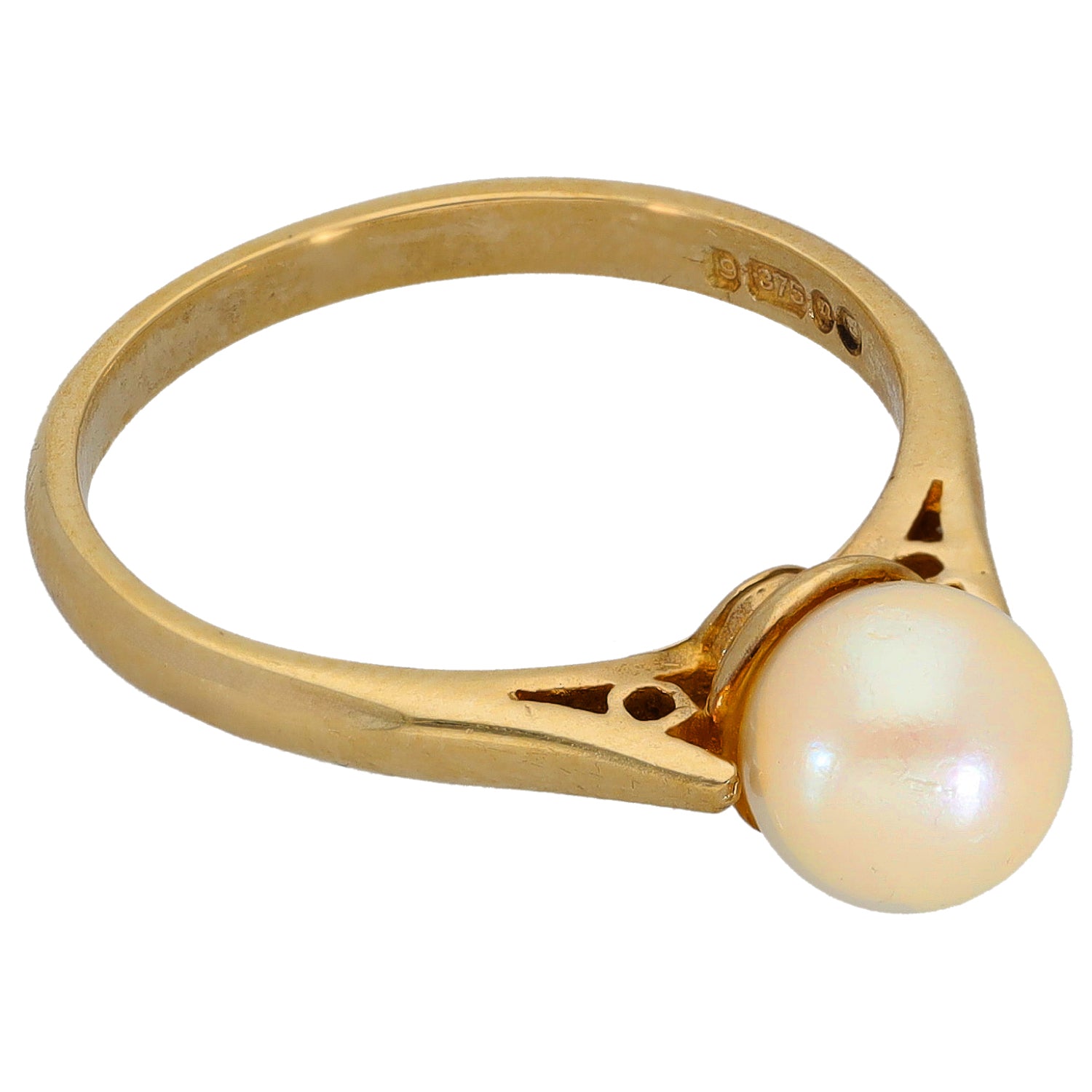9ct gold single-stone ring with round cultured pearl, side view