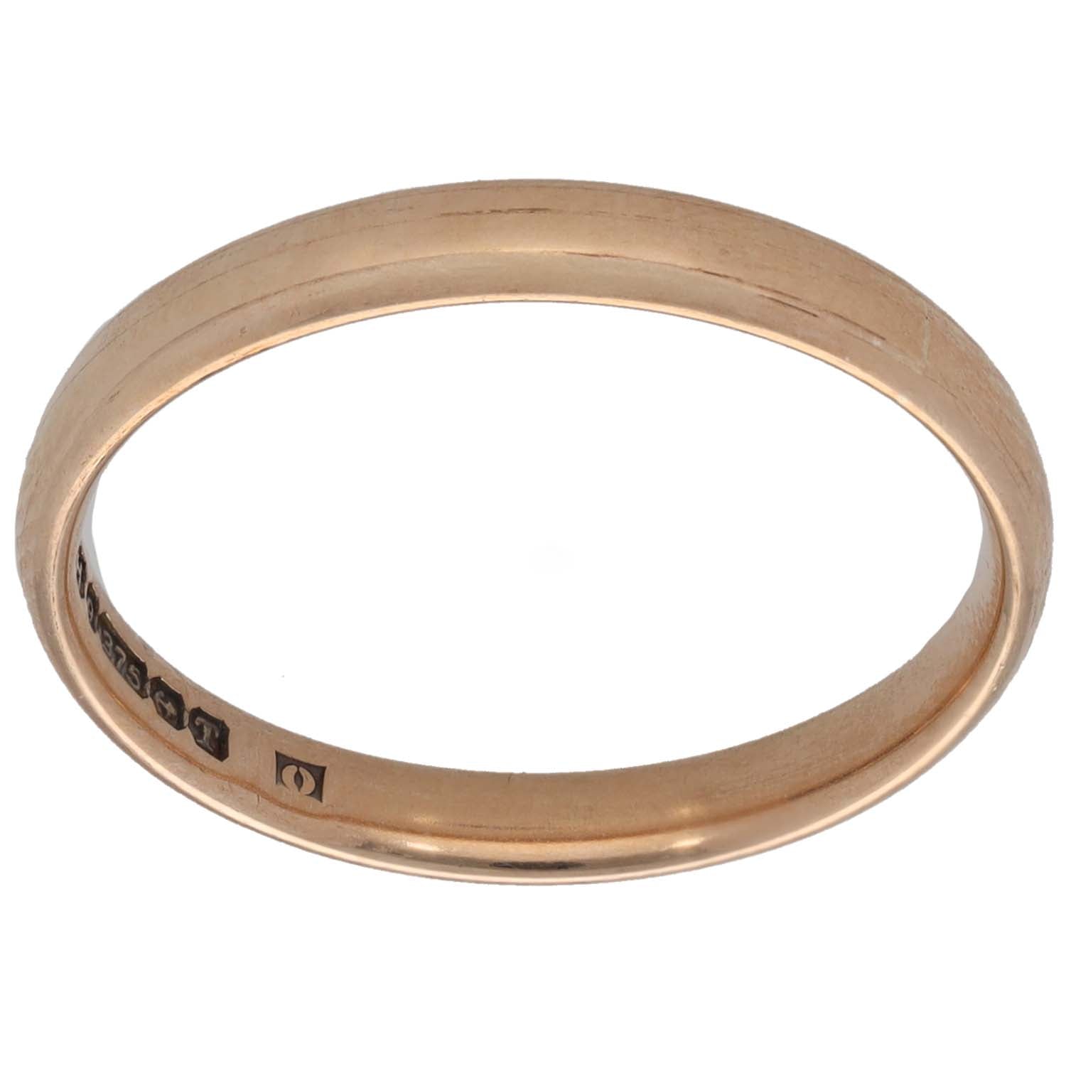 Plain 9ct gold wedding ring with smooth round profile