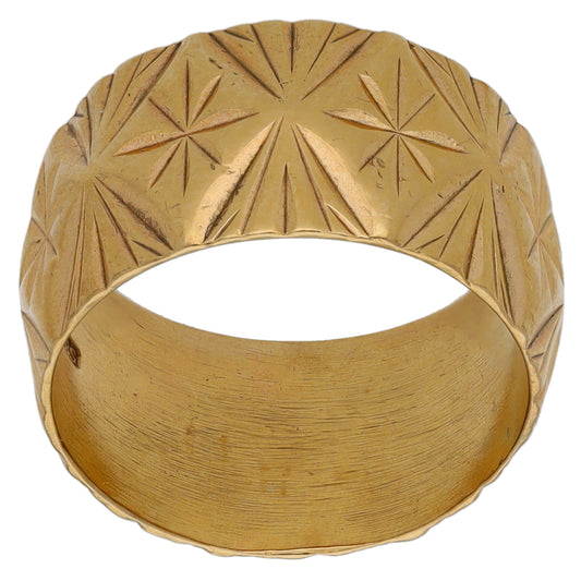 9ct Gold Patterned Wedding Ring Size P