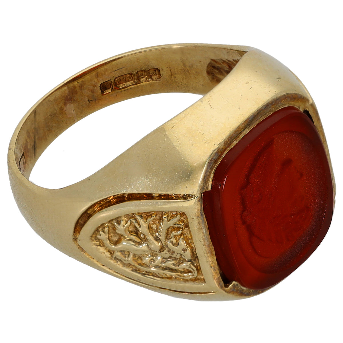 9ct gold signet ring with red carnelian oval side setting and ornate shoulders