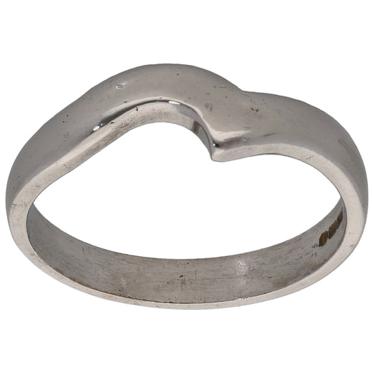18ct White Gold Alternative Ring Size O