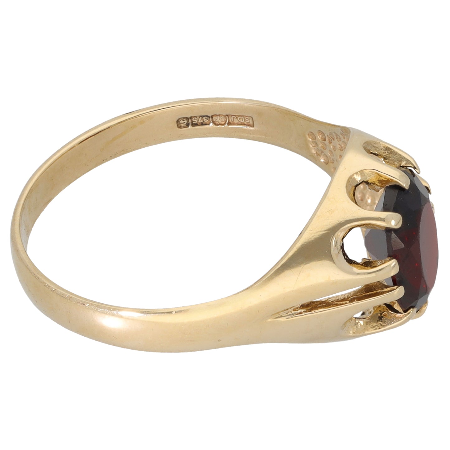 9ct Gold Garnet Single Stone Ring Size S