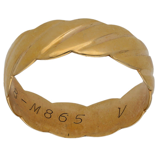 9ct Gold Patterned Wedding Ring Size Y