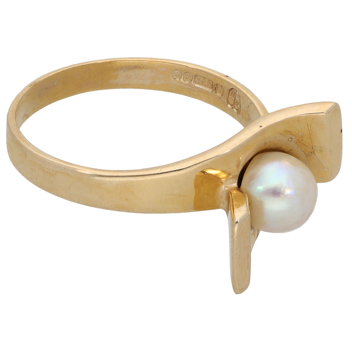 9ct Gold Cultured Pearl Dress/Cocktail Ring Size R