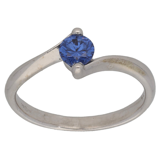 9ct White Gold Imitation Single Stone Ring Size L