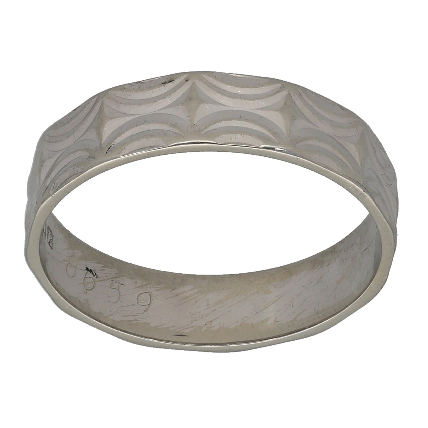 18ct White Gold Patterned Wedding Ring Size N