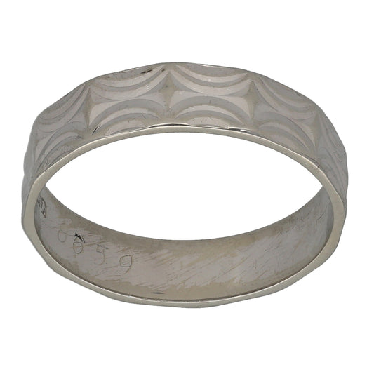 18ct White Gold Patterned Wedding Ring Size N