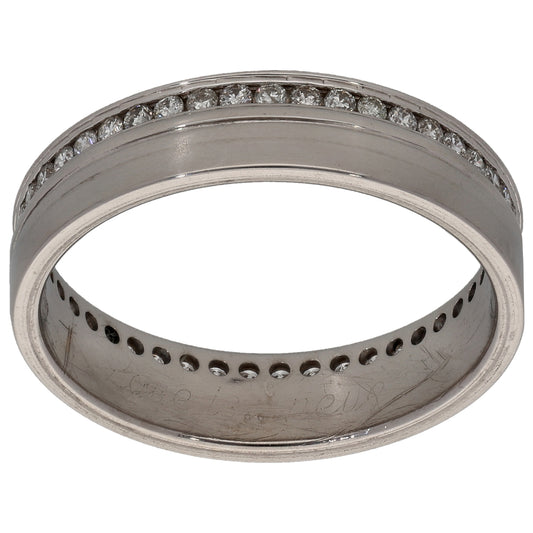 18ct White Gold 0.20ct Diamond Patterned Wedding Ring Size L