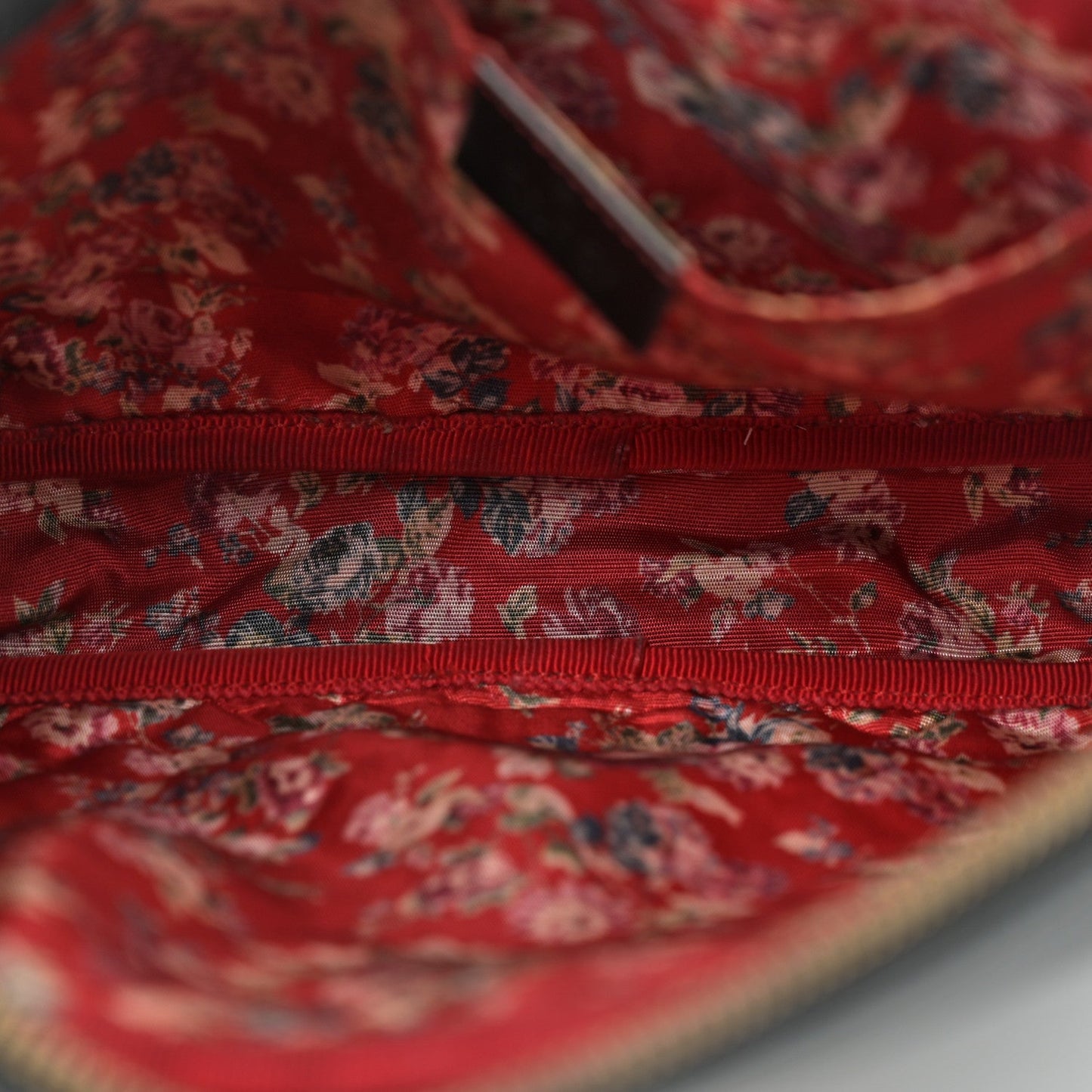 Gucci Trapuntata Camera Calfskin Leather Bag - Black