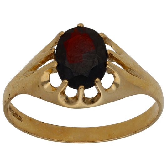 9ct Gold Garnet Single Stone Ring Size V