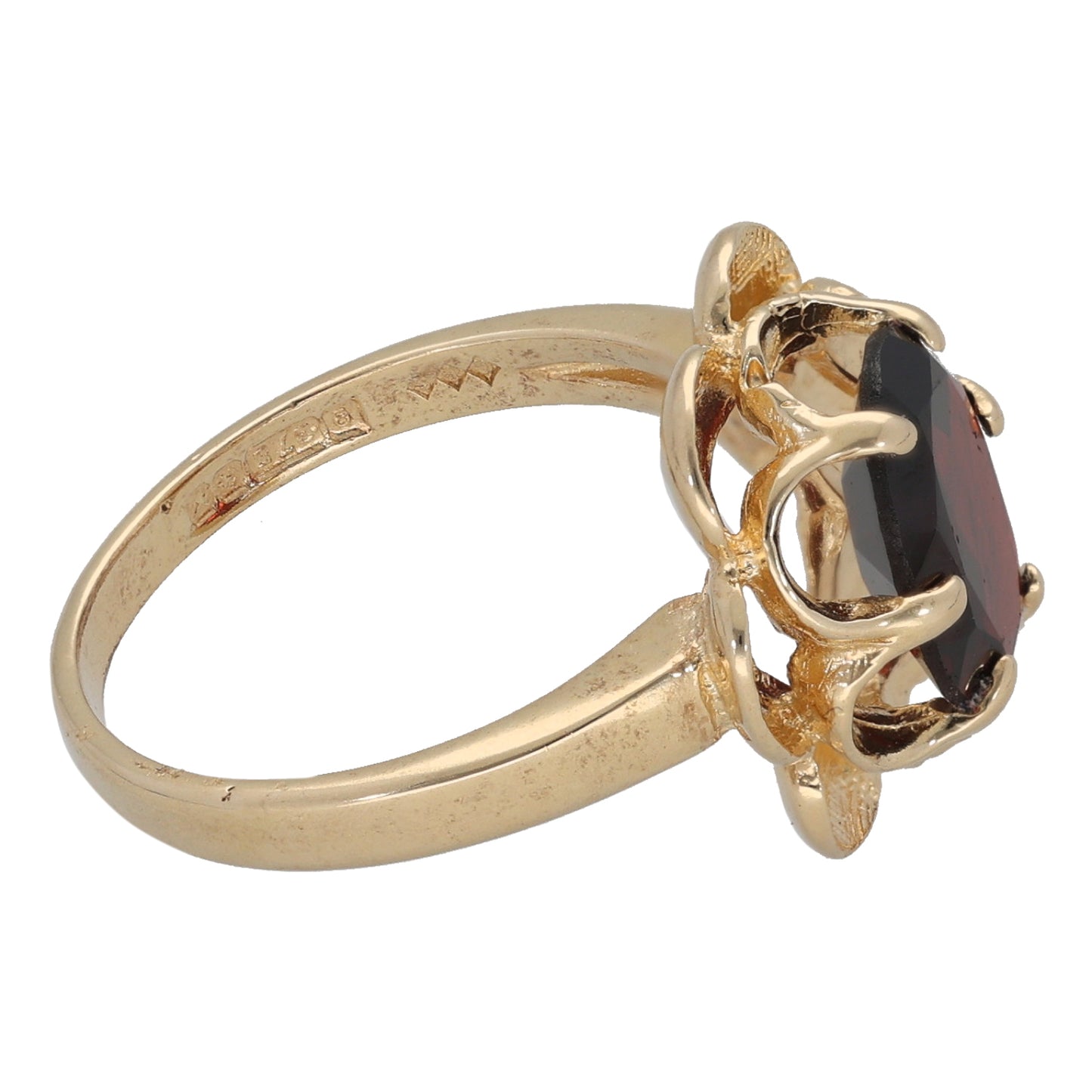 9ct Gold Garnet Single Stone Ring Size L