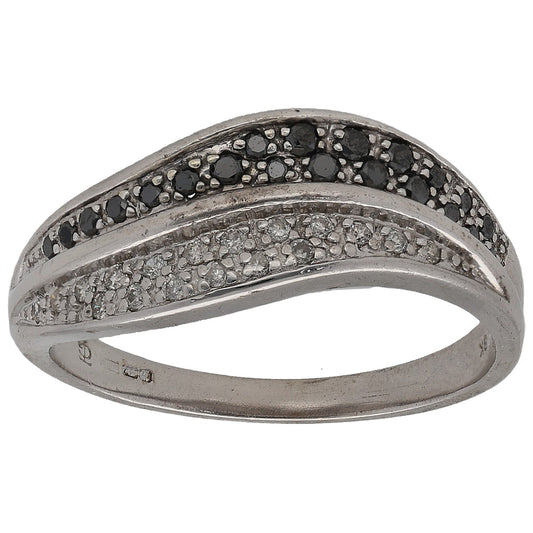 White gold half eternity ring with dark and clear round diamonds, size O