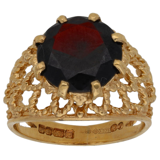 9ct Gold Garnet Single Stone Ring Size M