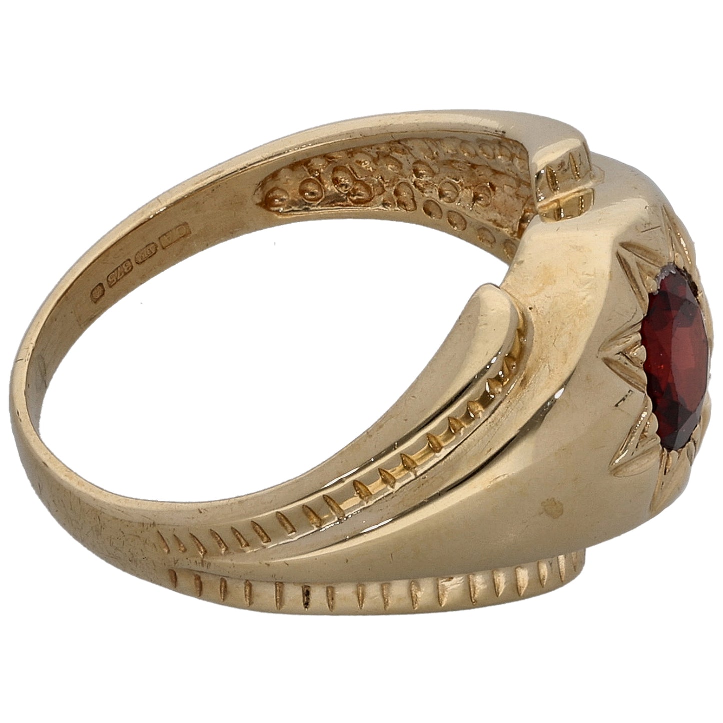 9ct Gold Garnet Single Stone Ring Size O