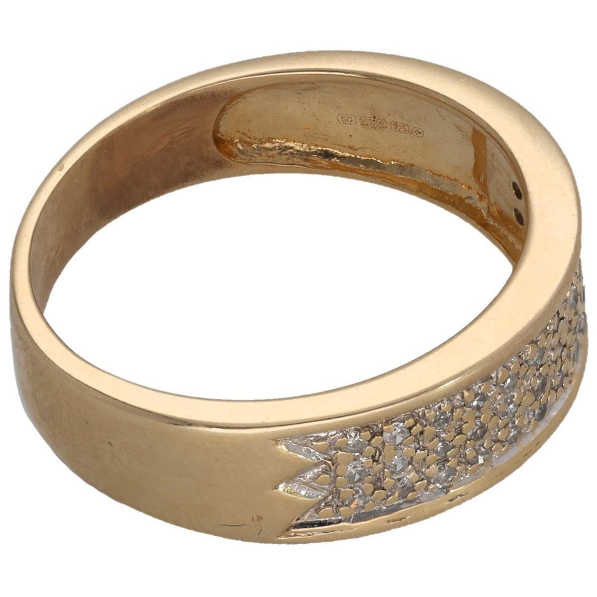 9ct gold diamond cocktail ring with textured pavé side