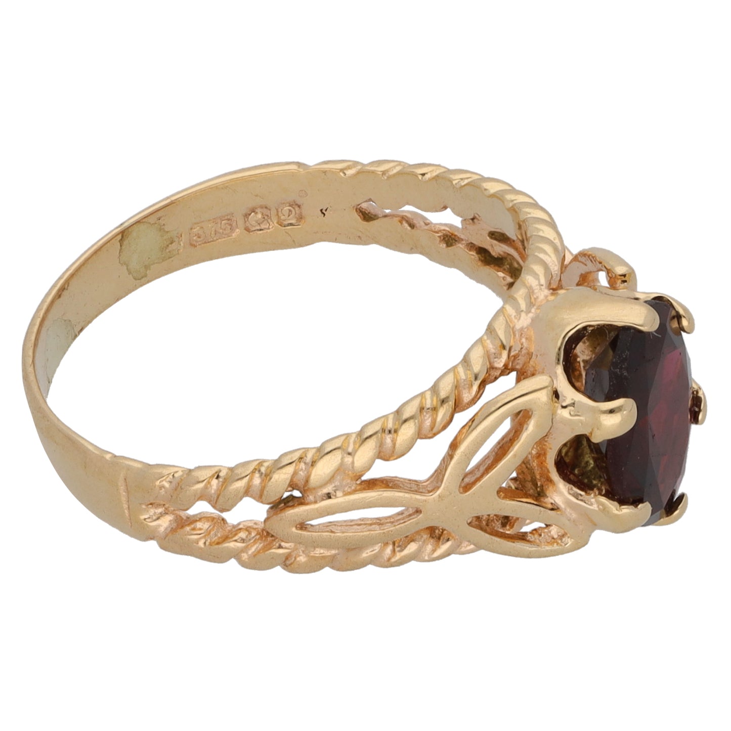 9ct Gold Garnet Single Stone Ring Size L