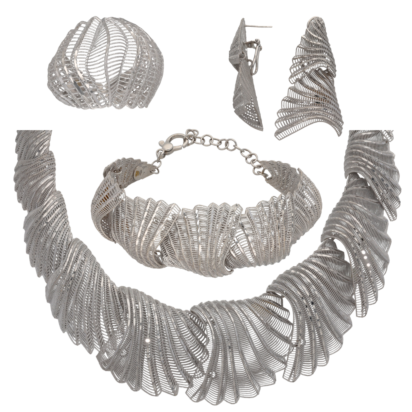 18ct White Gold Necklace, Earrings, Bracelet & Ring Set