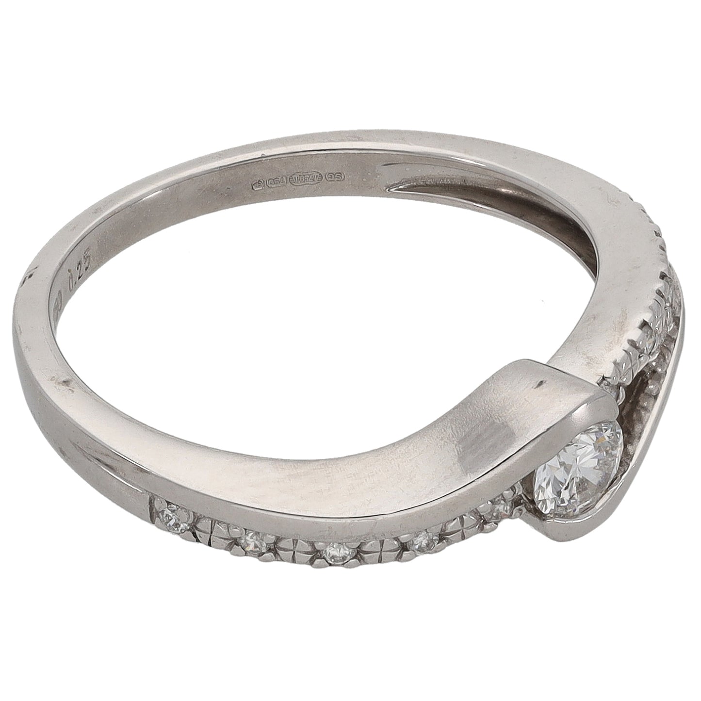 18ct White Gold 0.25ct Diamond Solitaire Ring With Accent Stones Size O