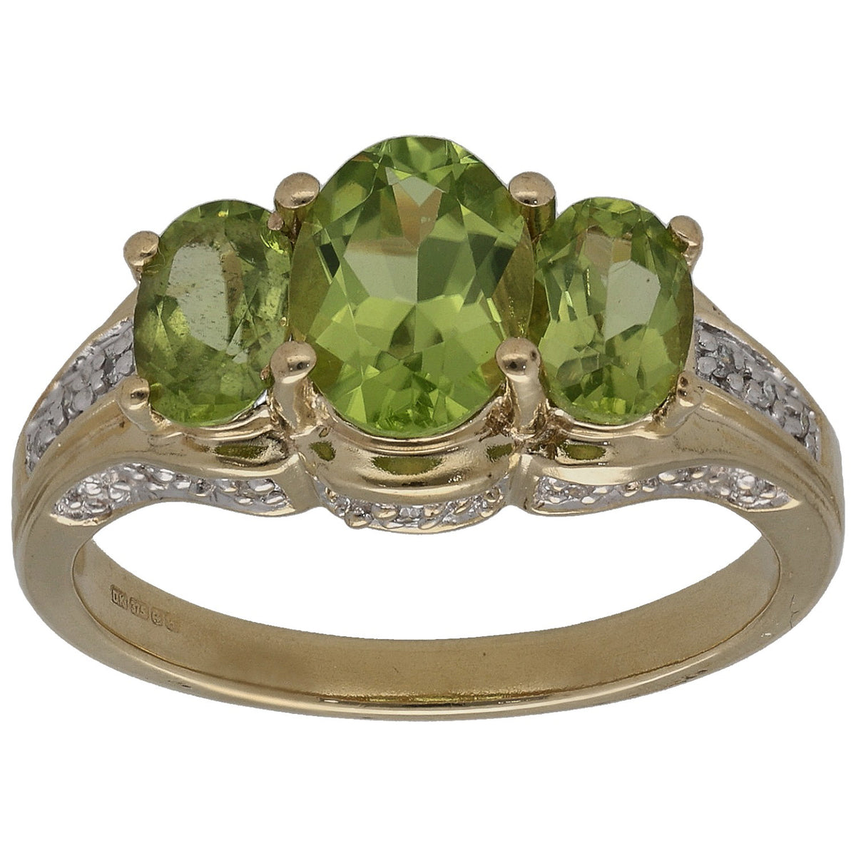 Peridot and diamond 3-stone gold cocktail ring with sculpted diamond-set shoulders