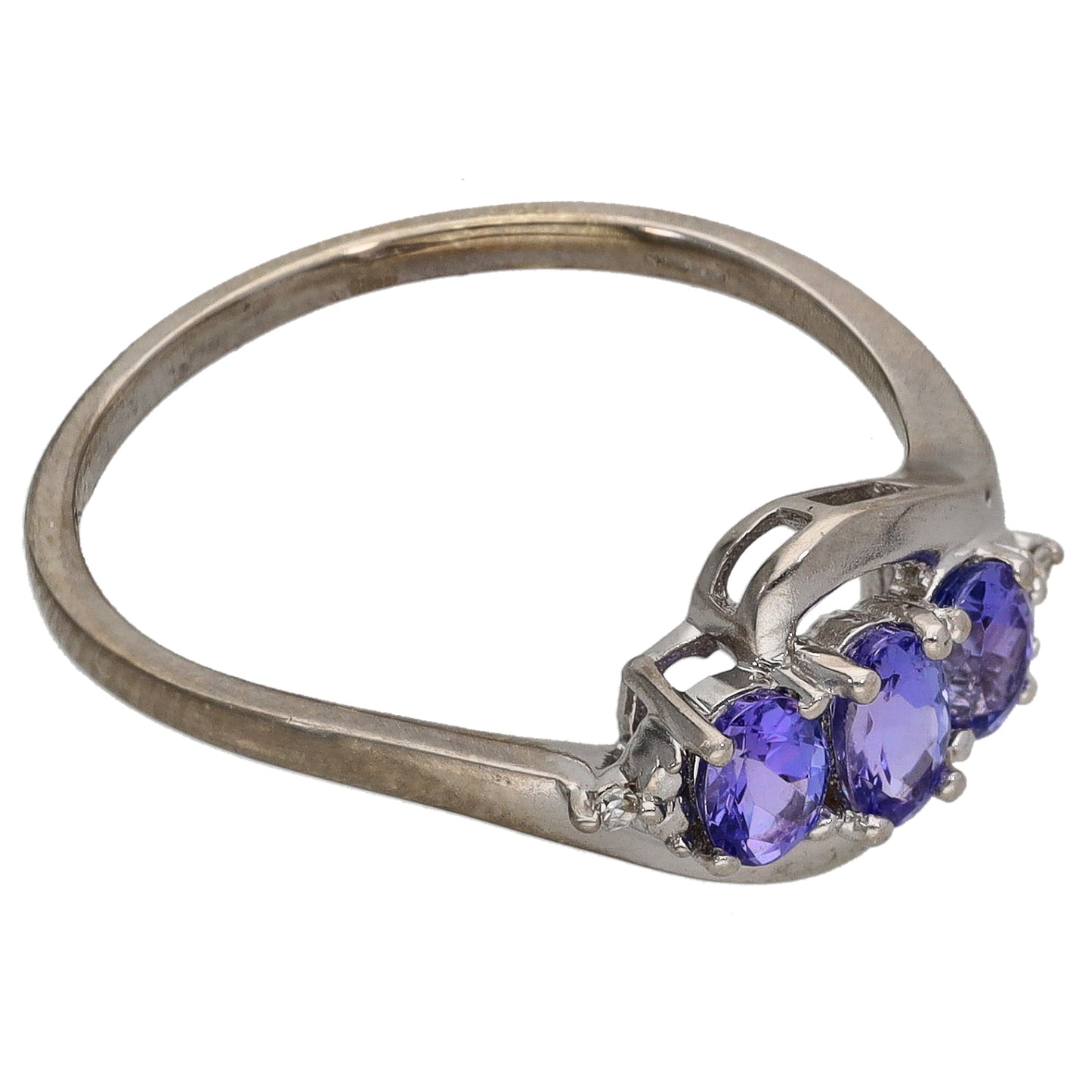 9ct White Gold Tanzanite & 0.01ct Diamond Dress/Cocktail Ring Size P